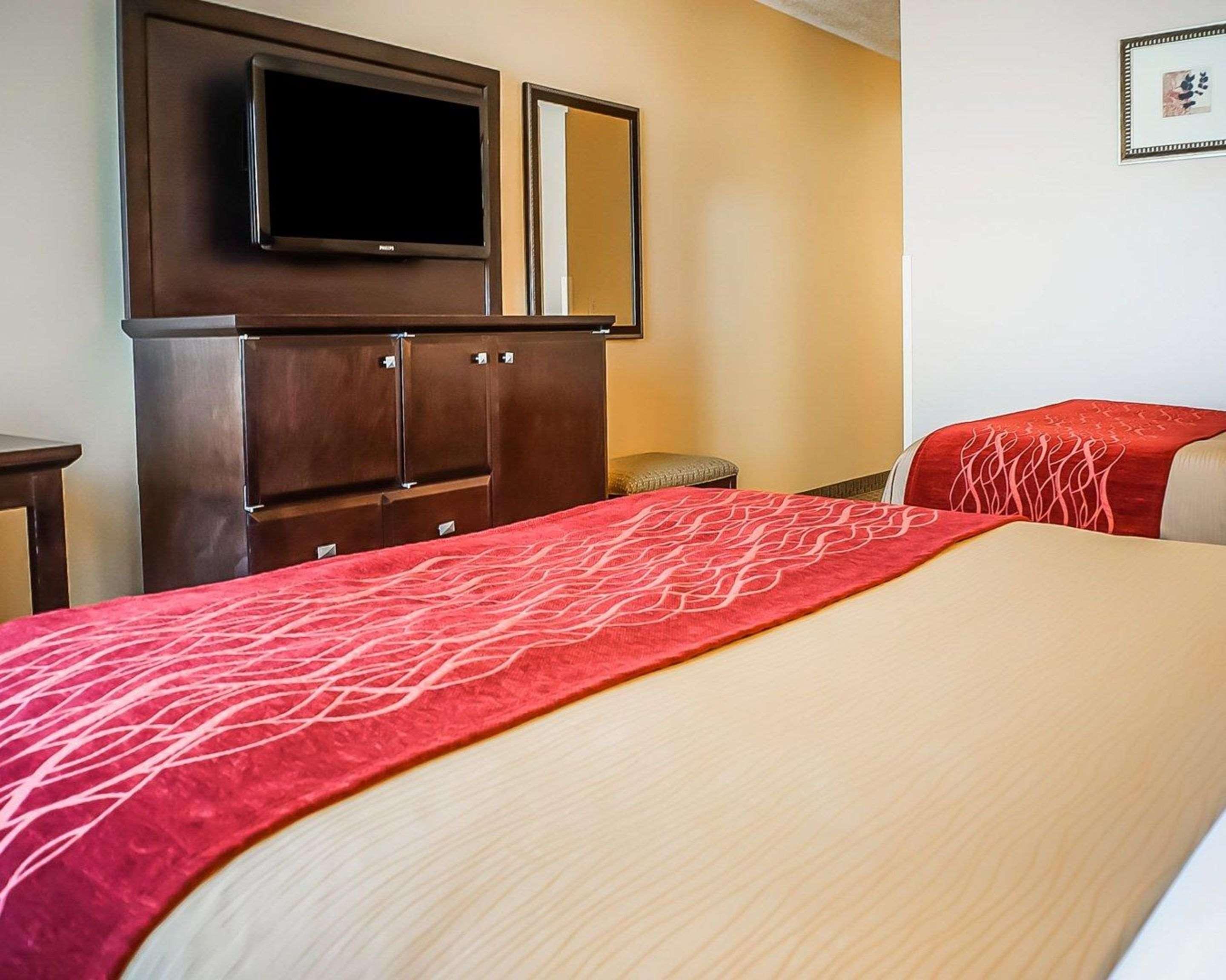 Quality Inn & Suites Roswell Exterior photo