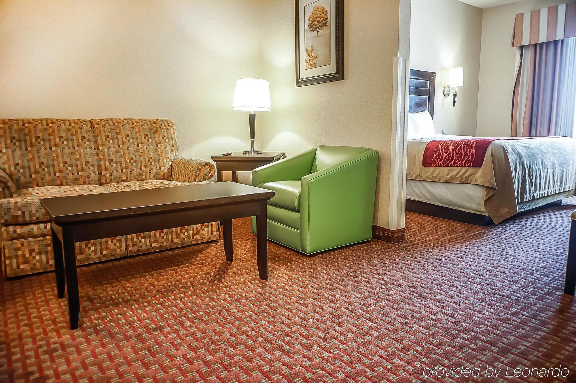 Quality Inn & Suites Roswell Exterior photo